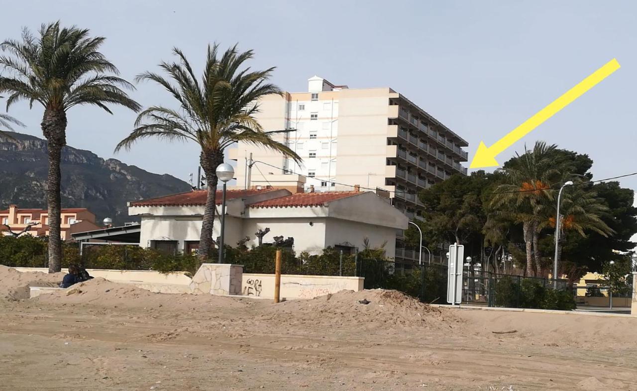 Apartamento Con Vistas, Entre Mar Y Montana Hospitalet De L'Infant Buitenkant foto